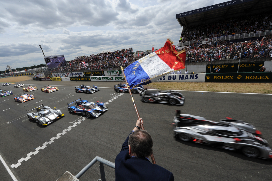 Start of the 24 Hours Le Mans 2011