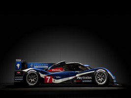 Peugeot reveals its 2011 Le Mans challenger