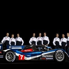 Peugeot reveals its 2011 Le Mans challenger