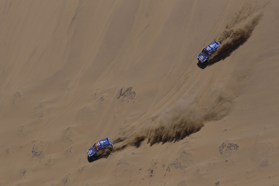 Al-Attiyah takes the lead