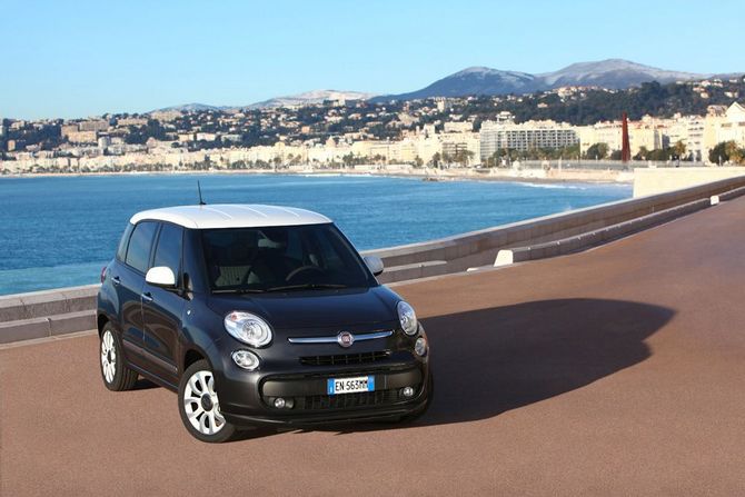 O Fiat 500 de cinco-portas vai partilhar a mesma plataforma com o 500L