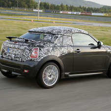 MINI shows-off camouflaged future Coupé model