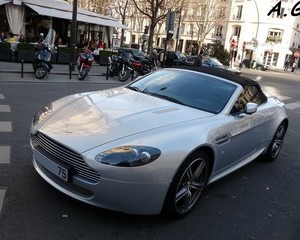 Aston Martin V8 (modern)