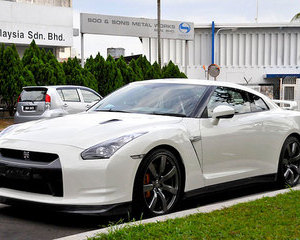 Nissan GT-R