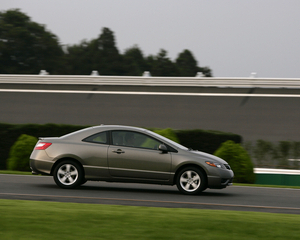 Civic Coupé DX Automatic