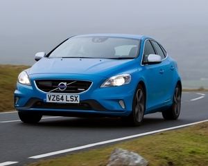 V40 D2 R-Design Momentum Geartronic