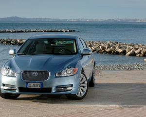 XF 3.0 V6 Premium Luxury