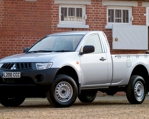 L200 4x4 Regular Cab Inform