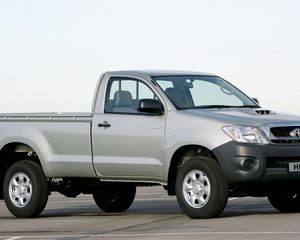 Hilux D4-D 4x4 Regular Cab Chassis