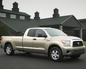 Tundra CrewMax 4X2 Limited 5.7L