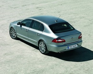 Superb 2.0 TDI DPF DSG Ambition