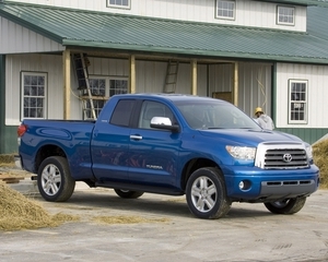 Tundra Grade CrewMax 4X4 4.7L