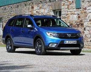 Logan Stepway TCe S&S SL Explorer