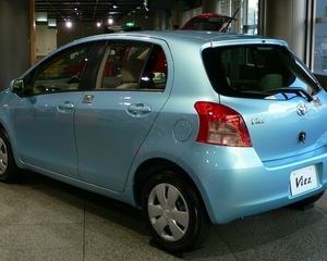 Vitz 1.5 RS