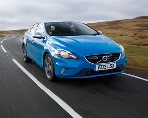 V40 D2 Start/Stop R-Design Momentum