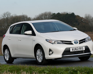 Auris Hybrid 1.8 E-CVT Icon