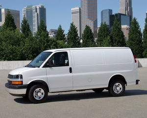 Passenger Van LS 2500 Regular Wheelbase