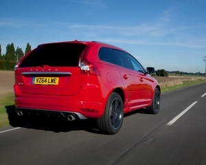 Volvo XC60 T6 R-Design Momentum Geartronic