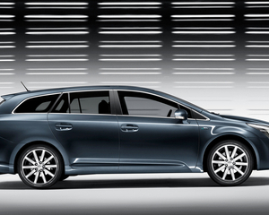 Avensis Tourer 2.0 D-4D T2