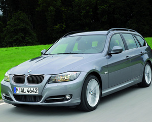 330d Touring Edition Exclusive xDrive Automatic