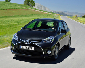 Yaris 1.3 VVT-i Active