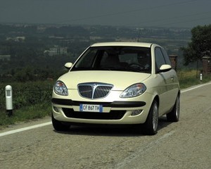 Ypsilon 1.4 16v