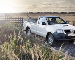 Hilux 4x2 2.5 D-4D CS CM