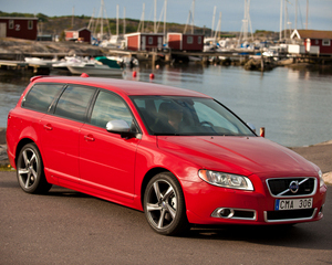 V70 T4F R-Design Powershift Geartronic