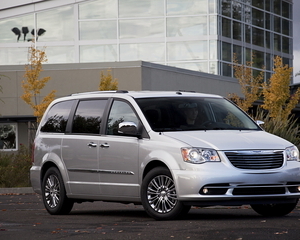 Town & Country Touring-L