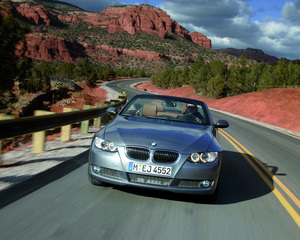 320d Cabrio Automatic Intense