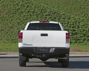 Tundra Grade Regular Cab 4X2  4.7L