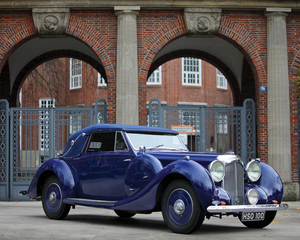 V-12 Drophead Coupé