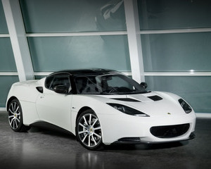 Evora Carbon Concept