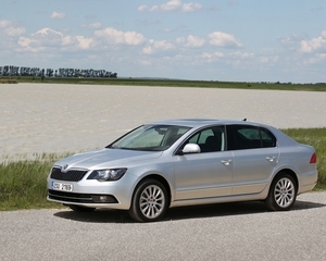 Superb 2.0 TDI Elegance