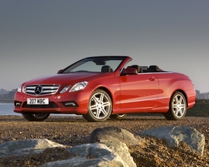 E200 Cabriolet CGI BlueEfficiency Sport