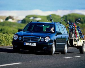 E 430 4-MATIC Station Wagon