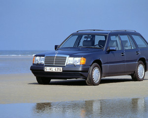 E 320 Automatic Station Wagon