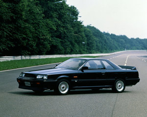 Skyline 2000 GTS-R