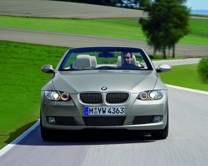 320i Cabrio Intense