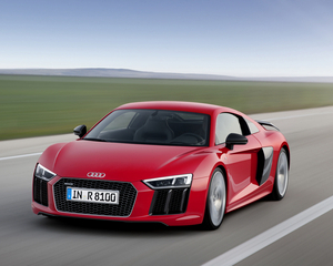 R8 V10 Plus