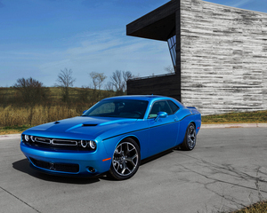 Challenger SXT Plus