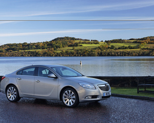 Insignia Saloon 1.8 VVT Elite