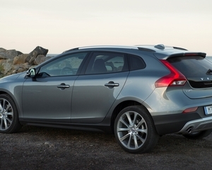 V40 Cross Country D3 Summum