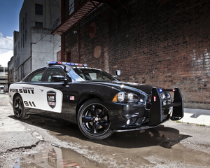 Charger Pursuit 5.7 V8 AWD