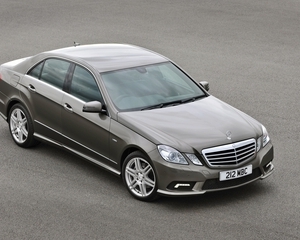 E250 Saloon CGI BlueEfficiency SE