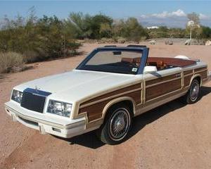 Le Baron Town & Country Convertible Limited Edition