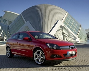 Astra GTC 1.4 TWINPORT ecoFLEX Easytronic