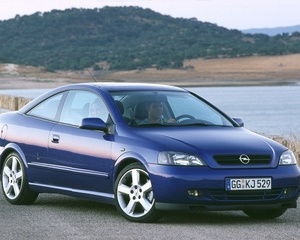 Astra Coupe 2.2 16V