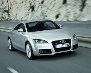 TT Coupe 2.0 TFSI 211 S line