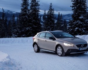 V40 Cross Country T3 Plus Geartronic